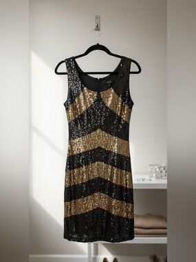 Verty Gold & Black Chevron Sequin Y2K Mini Dress - Size M